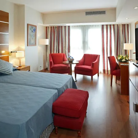 Ilunion Hotel 4*