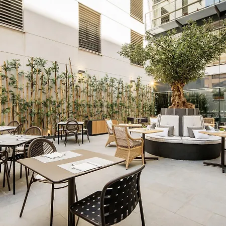 Отель Ilunion 4*