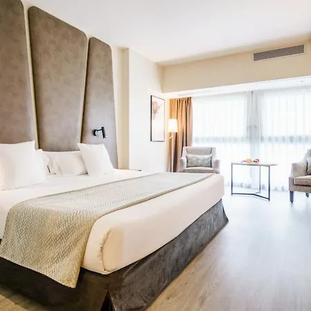 إيلونيون مالاغا 4*