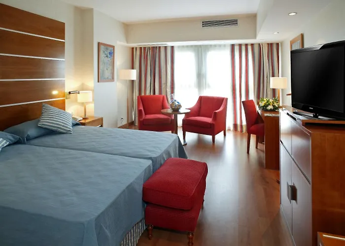 Ilunion Hotel 4*